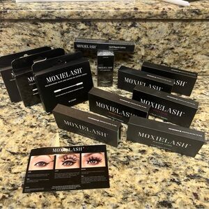 MoxieLash Magnetic Eyeliner and Lash Set - Black